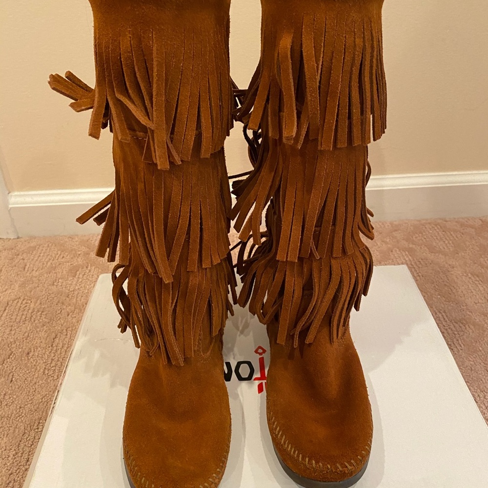 Brand new minne tonka 3 layer fringe boots